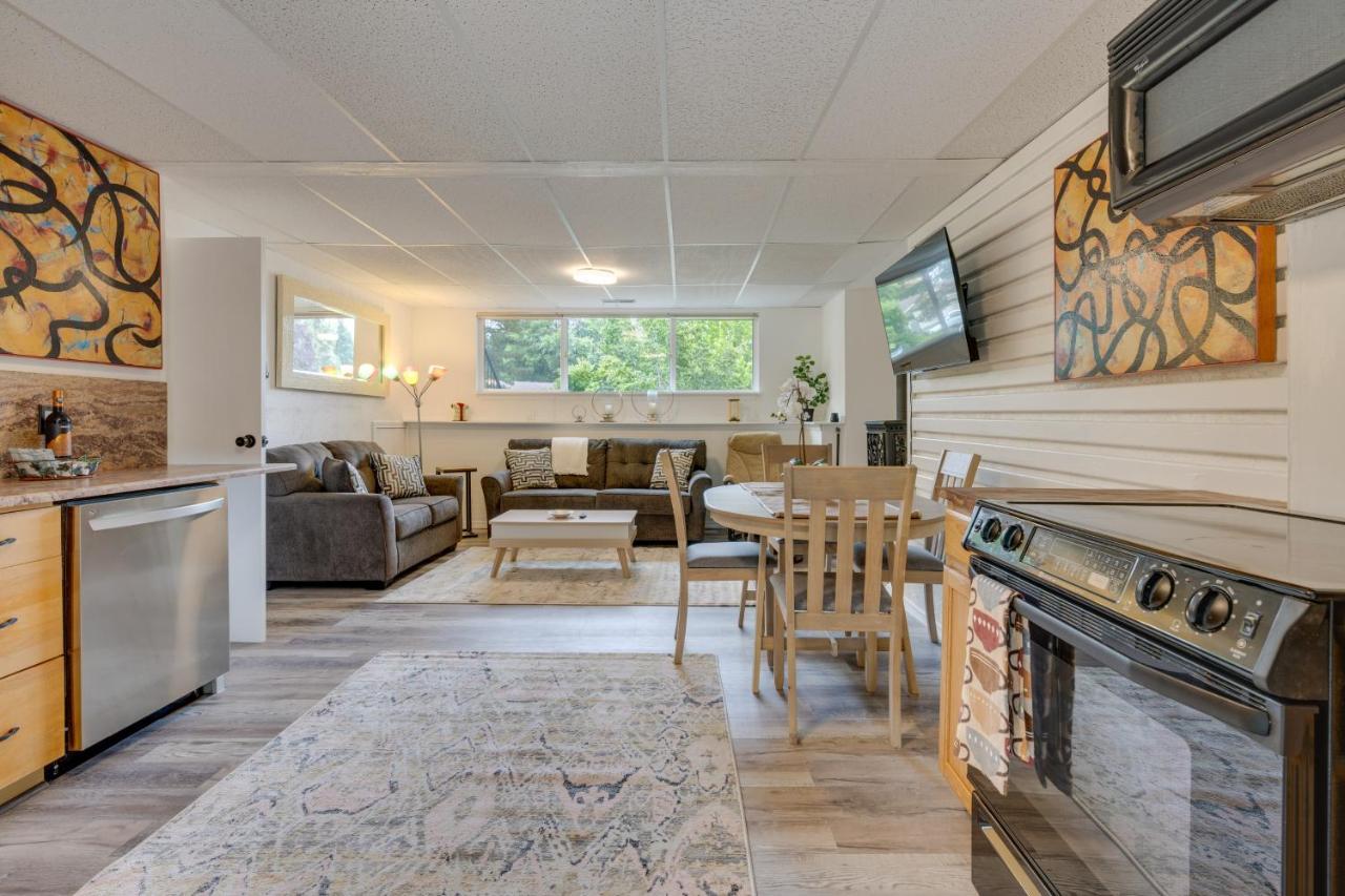 Cozy Kenmore Vacation Rental With Shared Hot Tub! エクステリア 写真